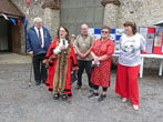 Mayor at Jubilee celebration in Coldean