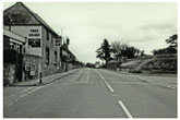 A27 with Swan Inn on left in 1978