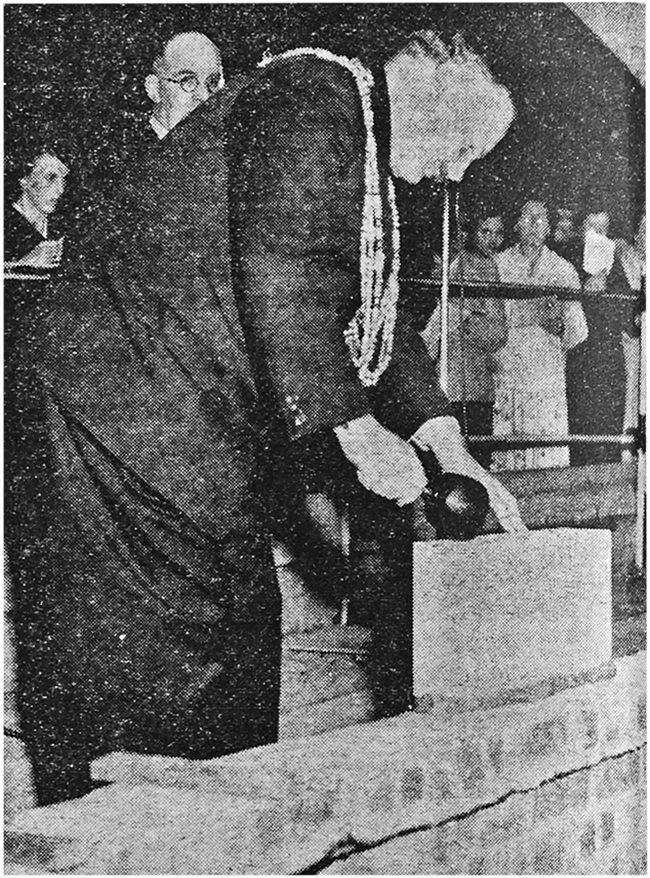 1957-08-31_Btn Gazette Stone Laying St Andrews Hall