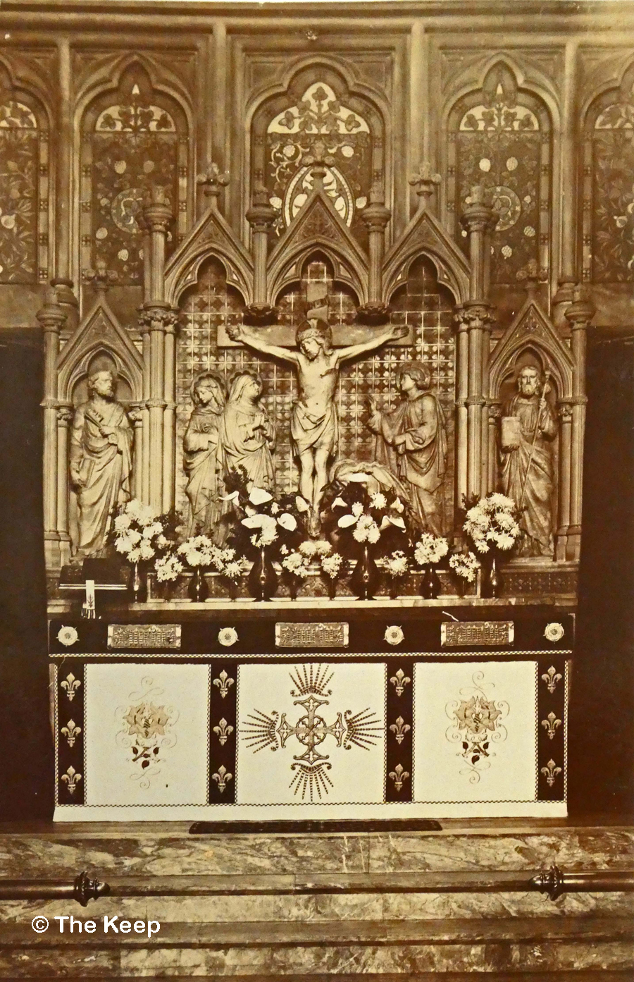 St James Church Altar and Reredos