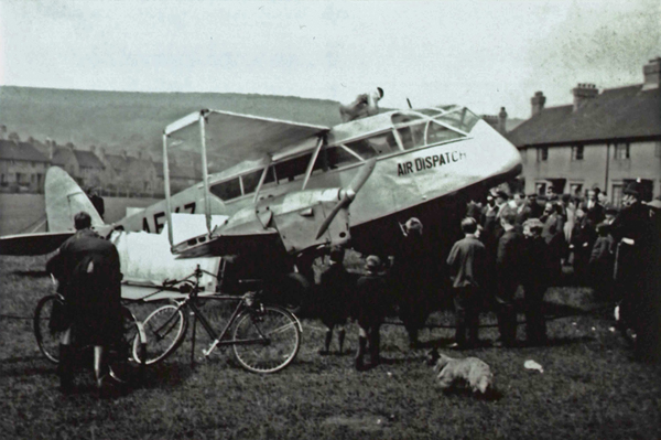 17 May 1939 Aircraft on Avenue Green