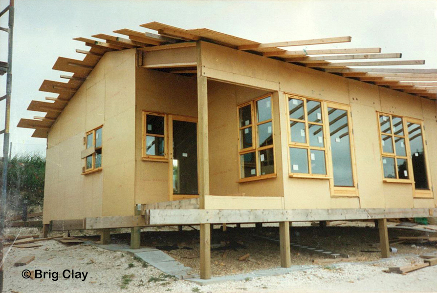 Boards going on roof ACC 14063_028a