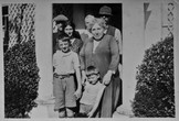1930c Jack Vi Frank Edith Norman at Farm door