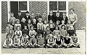 1952 Bevendean School photo with Diane Perkins Age 5