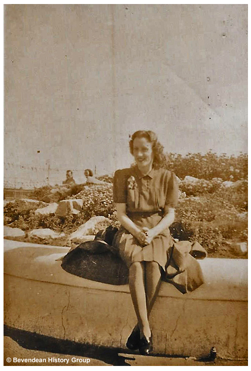 Singer Iris Jenkins
